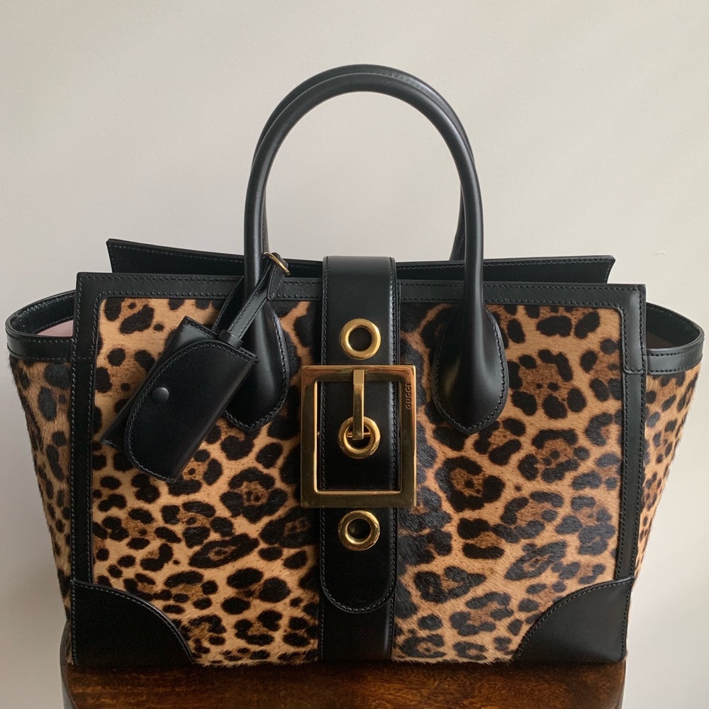 💋Gucci Leopard Calf Hair Satchel